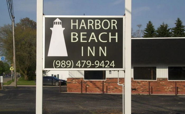 Helm Restaurant and Motel (Harbor Beach Inn) - Recent Photos From Website (newer photo)